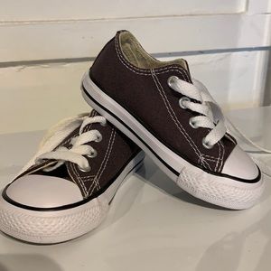 Converse- Kids, brown shoes